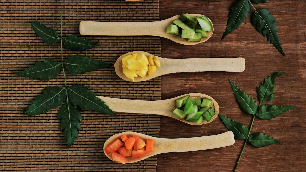 High fibre plant foods that support beneficial gut bacteria and microbiome diversity