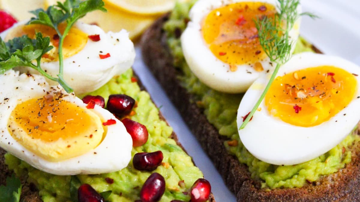 Eating more healthy can reduce the need to calorie count.