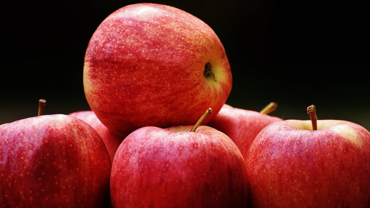 The benefits of apples are vast.