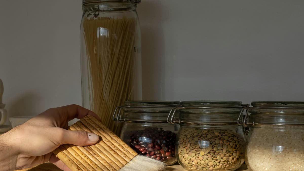 whole foods help to eat healthy on a budget