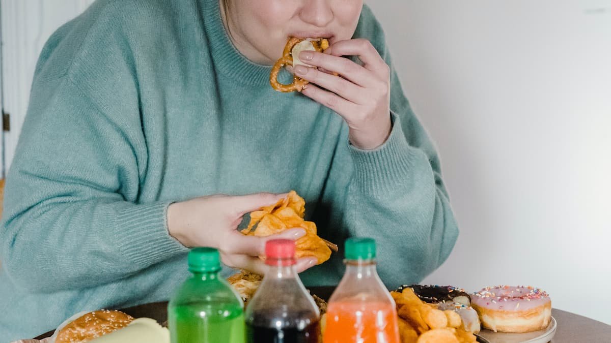 Not having a healthy breakfast often leads to overeating.